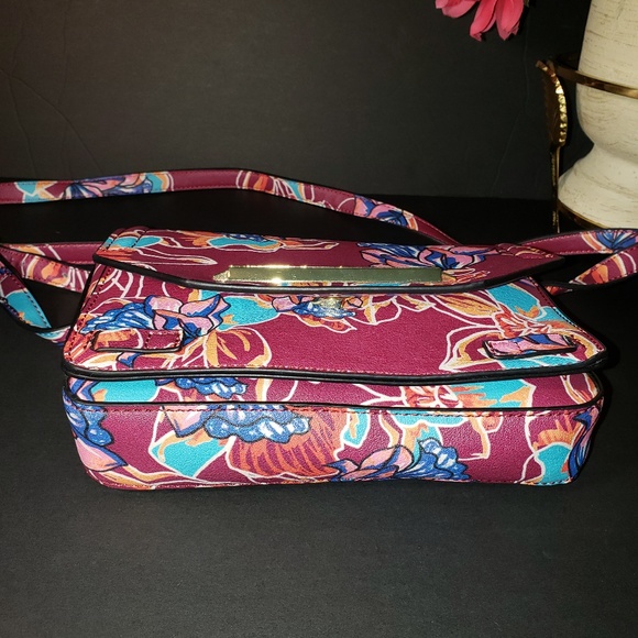 NWOT Danielle Nicole Floral Crossbody - Picture 3 of 5